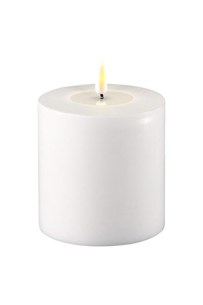 LED candle 10 x 10 cm | White | 3D Flame | Deluxe HomeArt