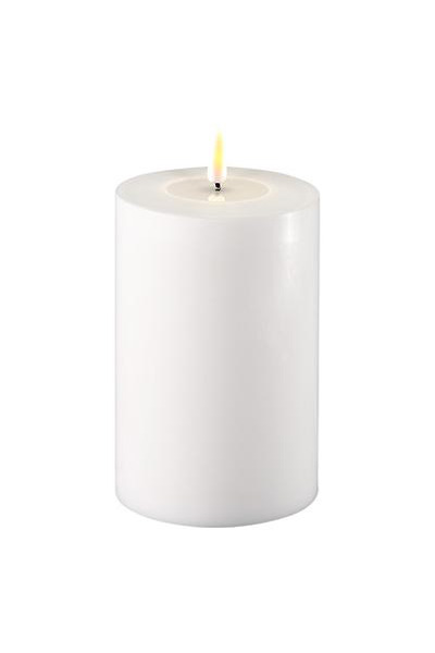 LED candle 10 x 15 cm | White | 3D Flame | Deluxe HomeArt